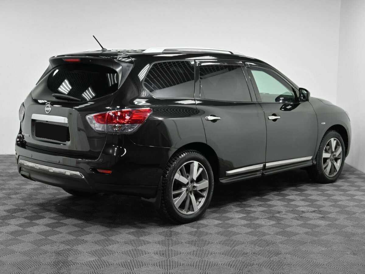 Nissan Pathfinder 2015 года с пробегом. Фото: #1
