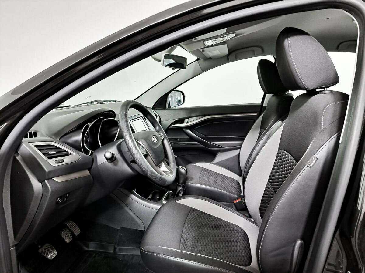 Б/У Лада (ВАЗ) Веста 2017 года. Фото: #10