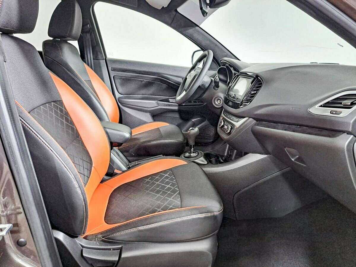 Б/У Лада (ВАЗ) Веста 2017 года. Фото: #8