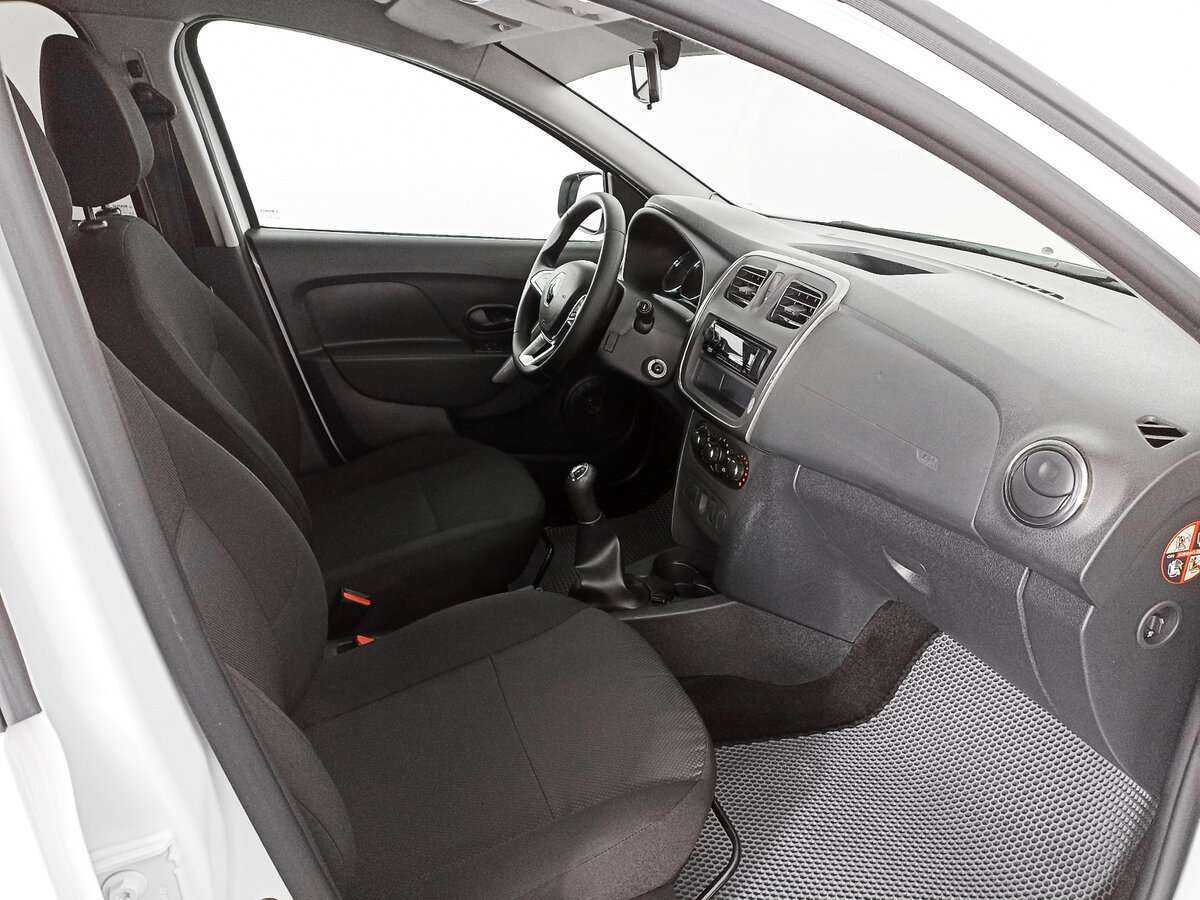 Б/У Рено Логан 2018 года. Фото: #8