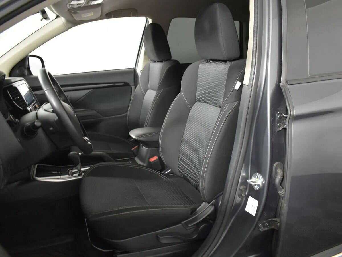Mitsubishi Outlander 2019 года с пробегом. Фото: #4