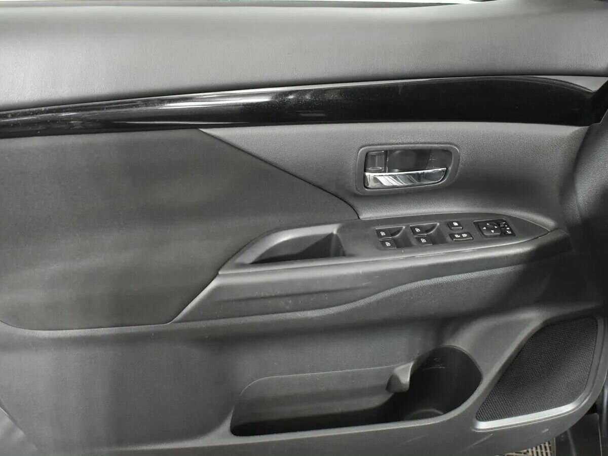 Mitsubishi Outlander 2019 года с пробегом. Фото: #15