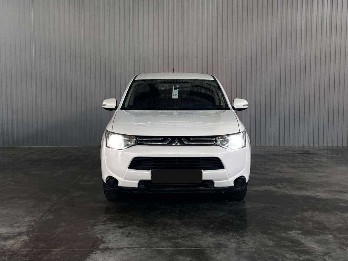 Mitsubishi Outlander 2013 года с пробегом. Фото: #1
