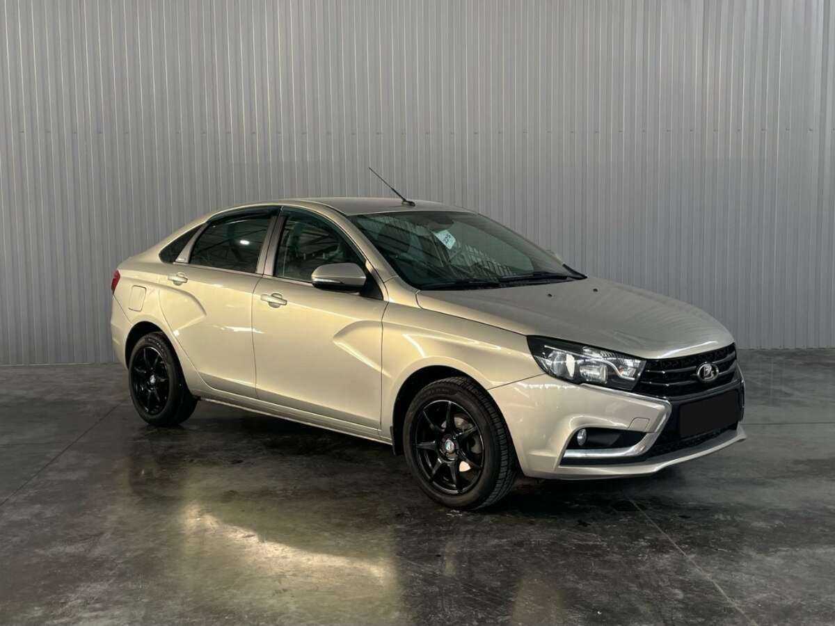 Б/У Лада (ВАЗ) Веста 2017 года. Фото: #2