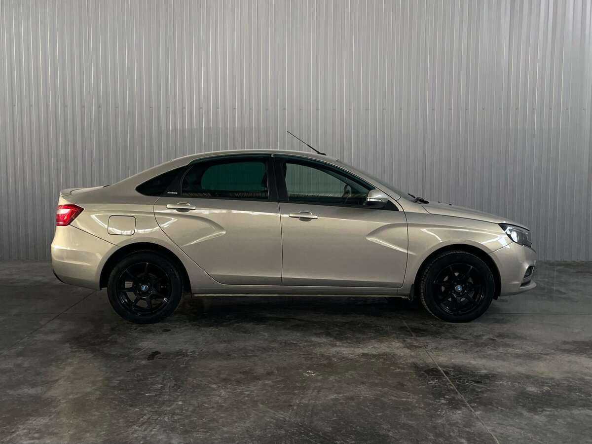 Б/У Лада (ВАЗ) Веста 2017 года. Фото: #3