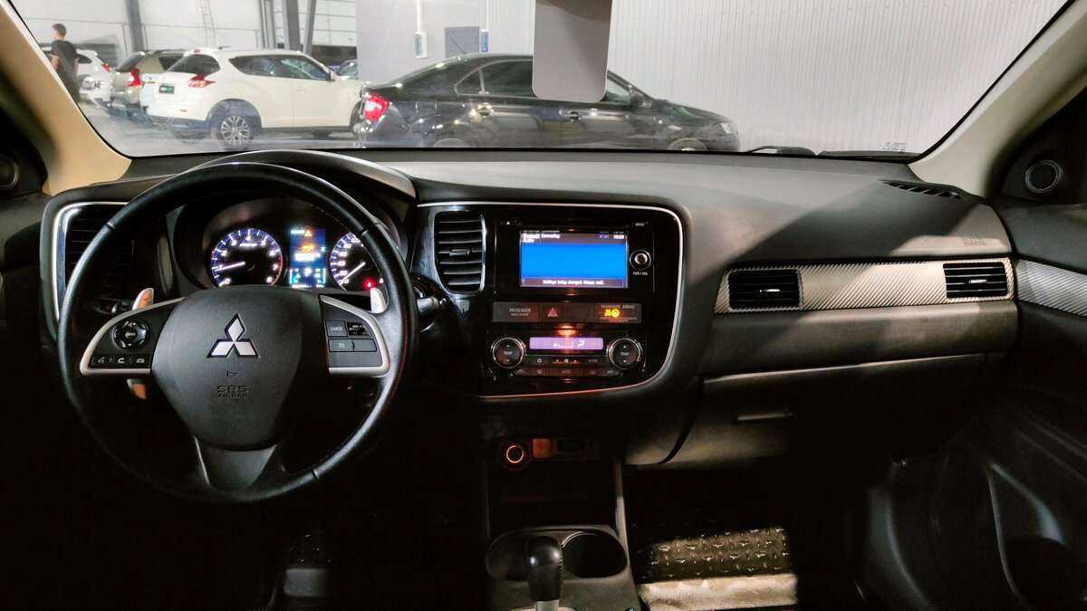 Mitsubishi Outlander 2012 года с пробегом. Фото: #8
