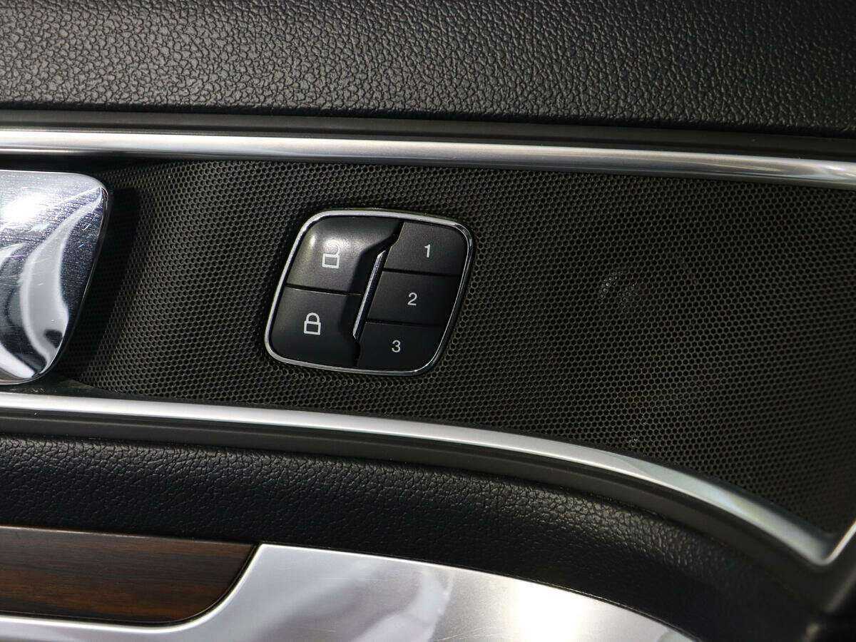 Ford Explorer 2016 года с пробегом. Фото: #22