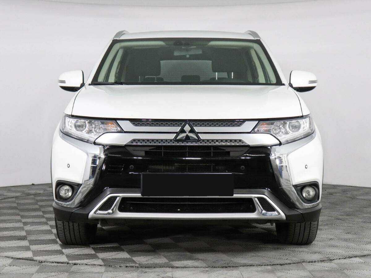 Mitsubishi Outlander 2019 года с пробегом. Фото: #1
