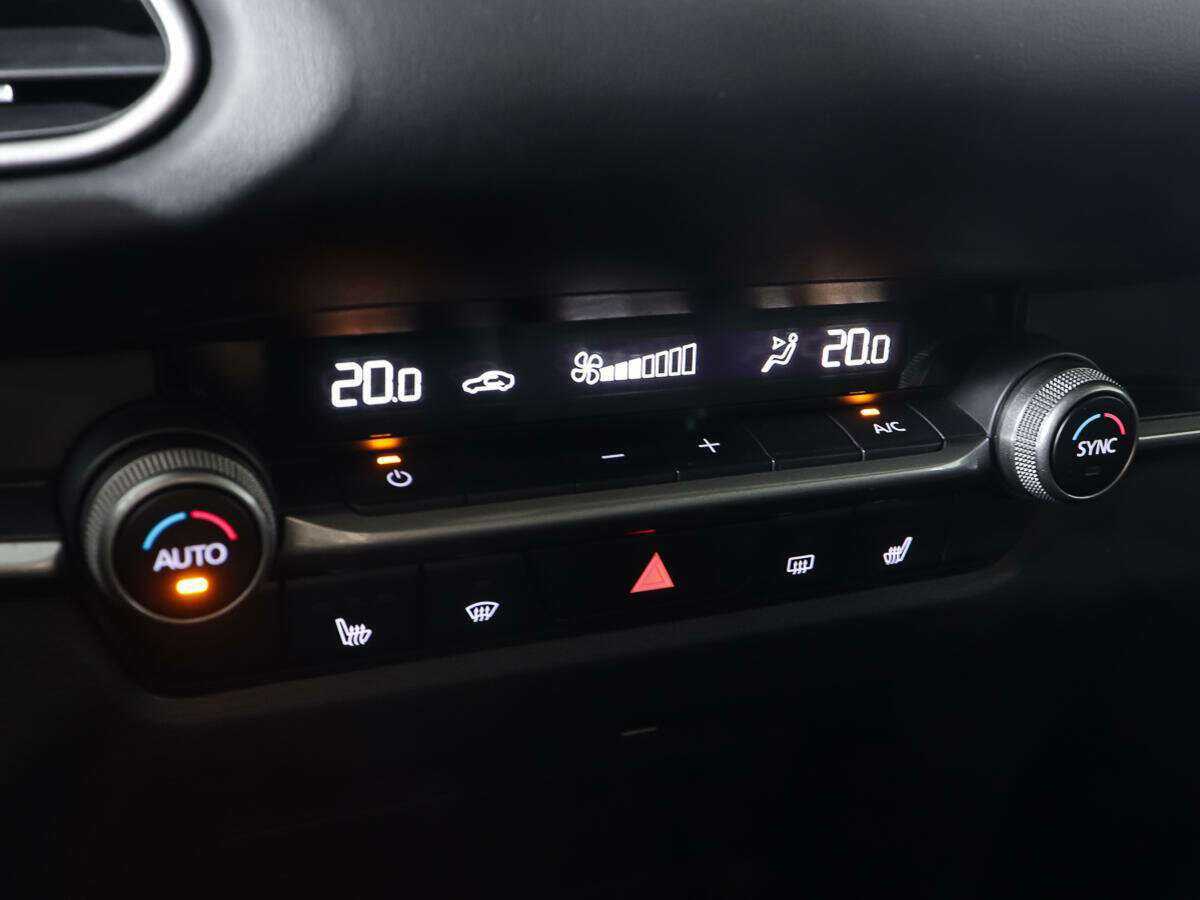 Mazda CX-30 2020 года с пробегом. Фото: #17