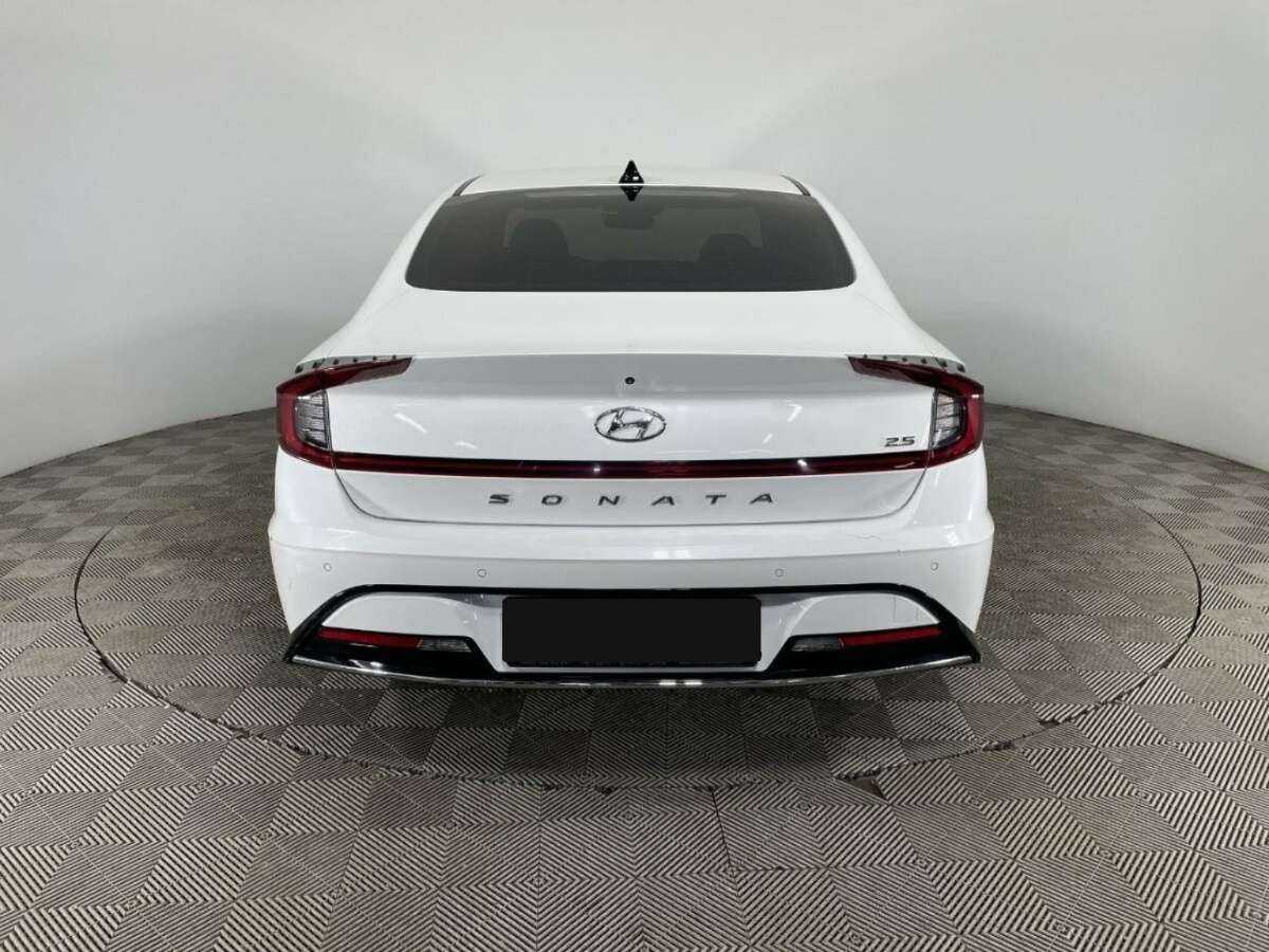 Hyundai Sonata 2019 года с пробегом. Фото: #2