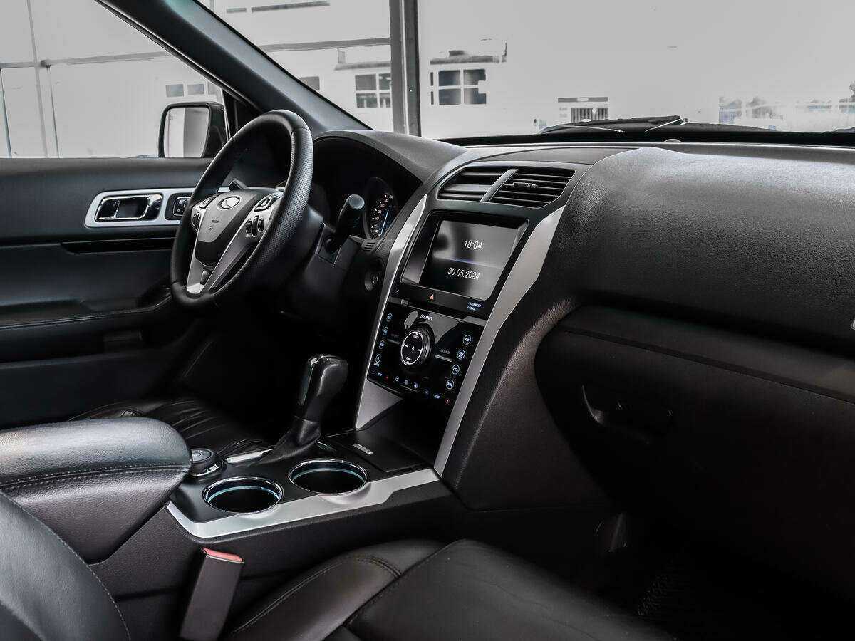 Ford Explorer 2014 года с пробегом. Фото: #12