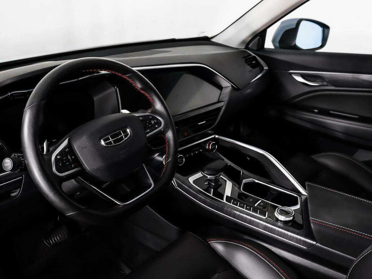 Geely Tugella 2022 года с пробегом. Фото: #8