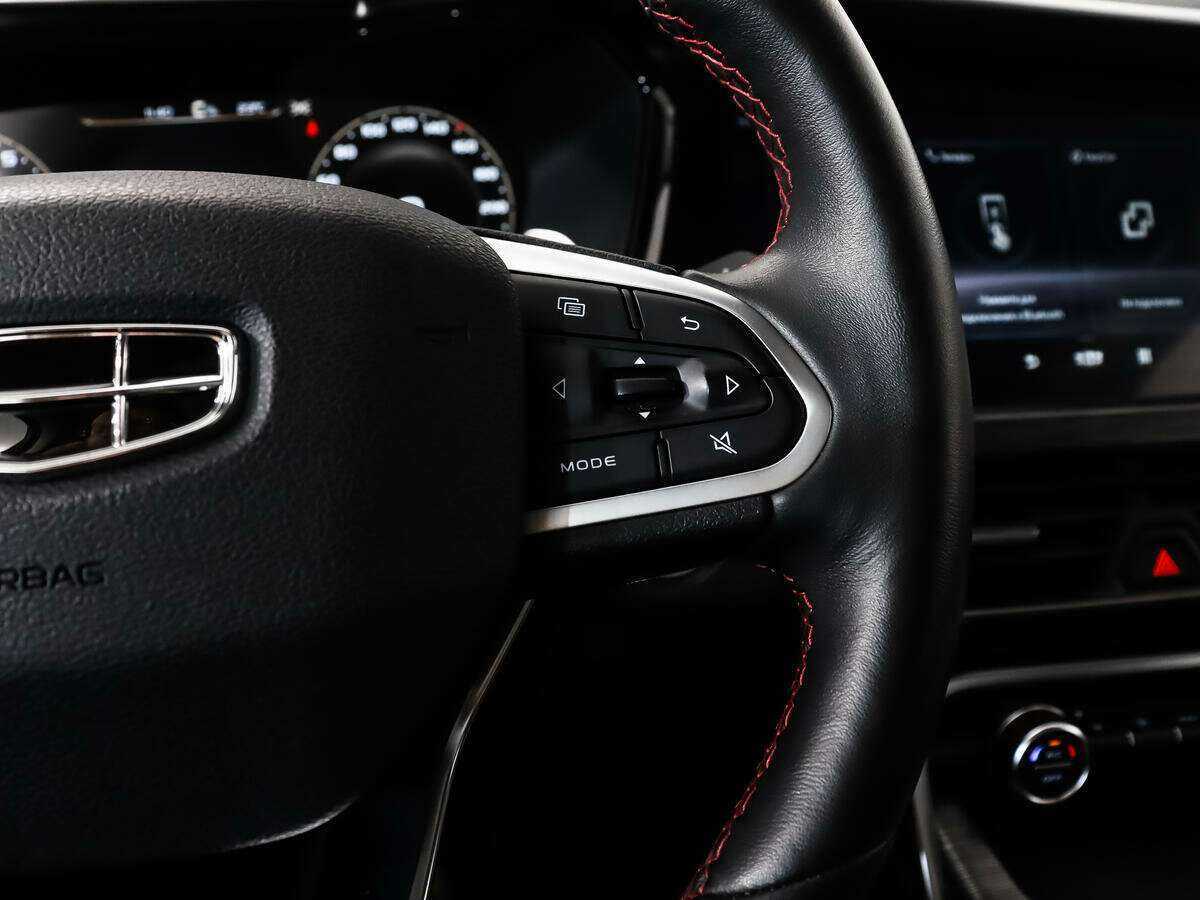 Geely Tugella 2022 года с пробегом. Фото: #21