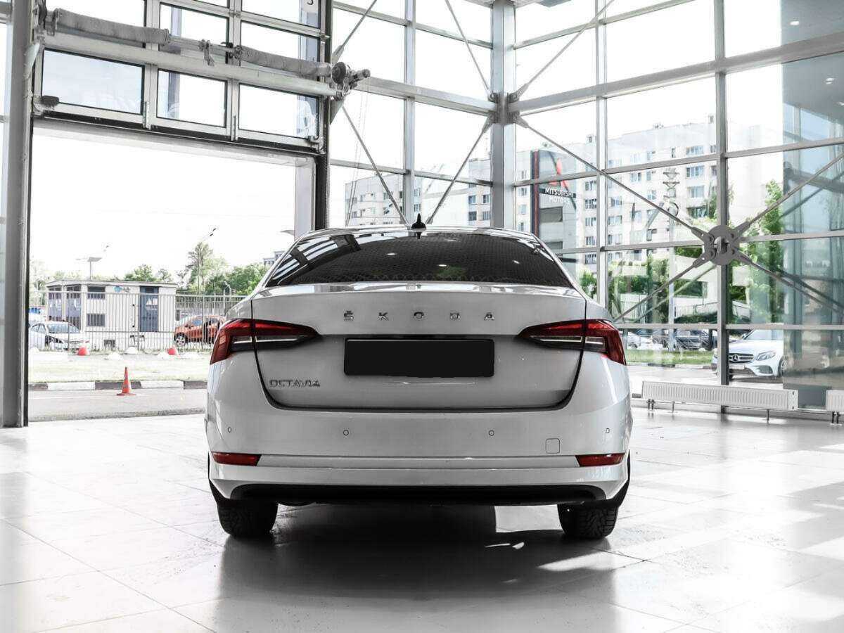 Skoda Octavia 2021 года с пробегом. Фото: #4
