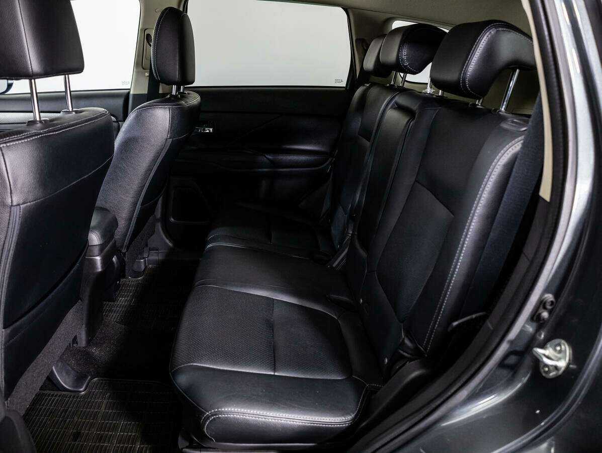 Mitsubishi Outlander 2013 года с пробегом. Фото: #7