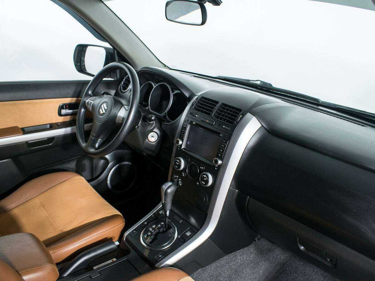 Suzuki Grand Vitara 2012 года с пробегом. Фото: #7