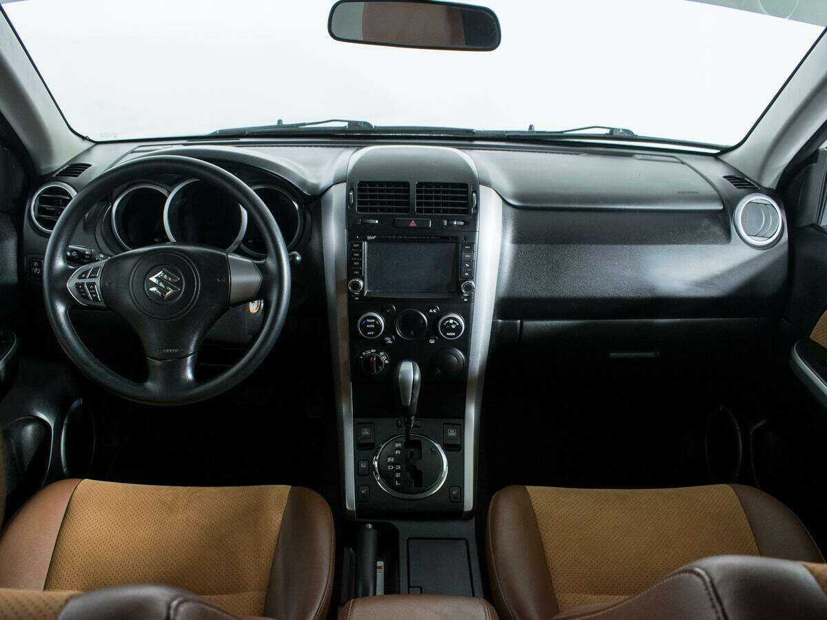 Suzuki Grand Vitara 2012 года с пробегом. Фото: #10