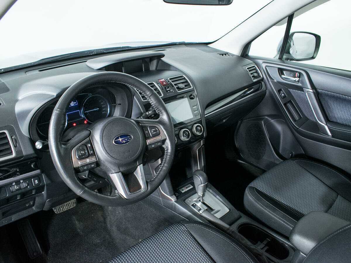 Subaru Forester 2018 года с пробегом. Фото: #12