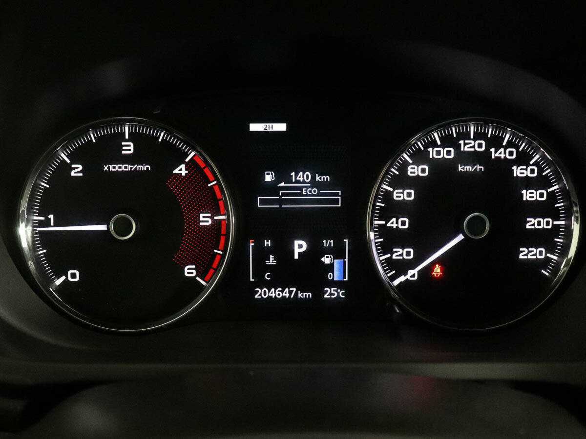 Mitsubishi Pajero Sport 2018 года с пробегом. Фото: #9