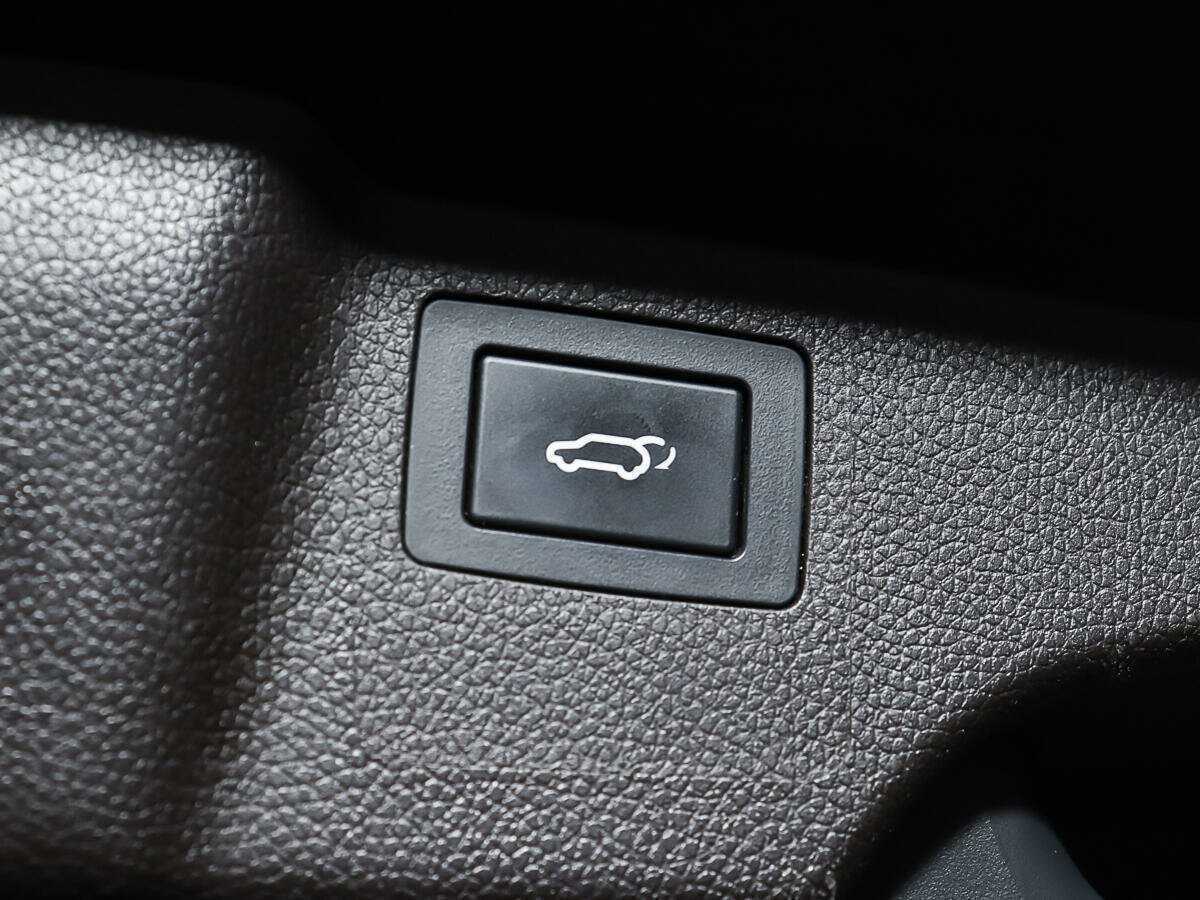 Hyundai Santa Fe 2018 года с пробегом. Фото: #16