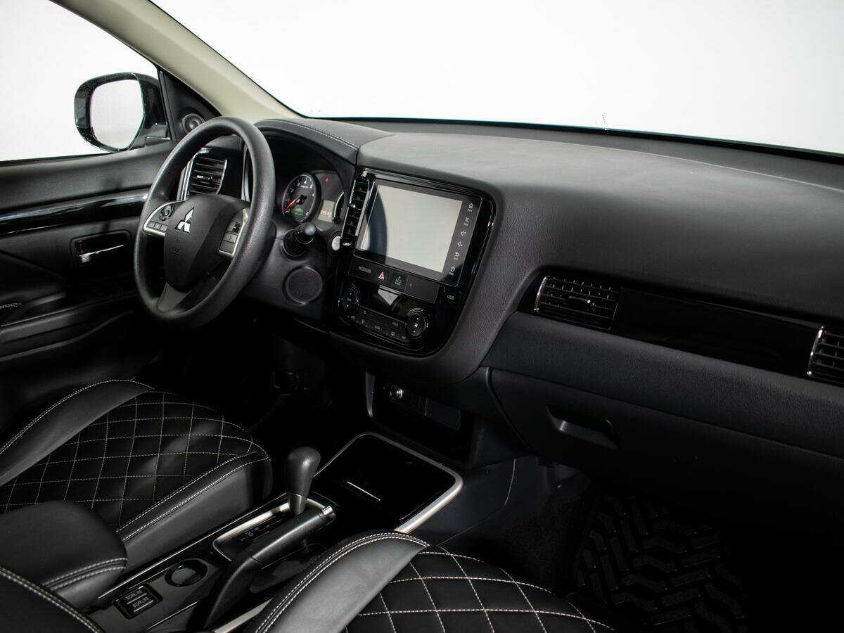 Mitsubishi Outlander 2022 года с пробегом. Фото: #7