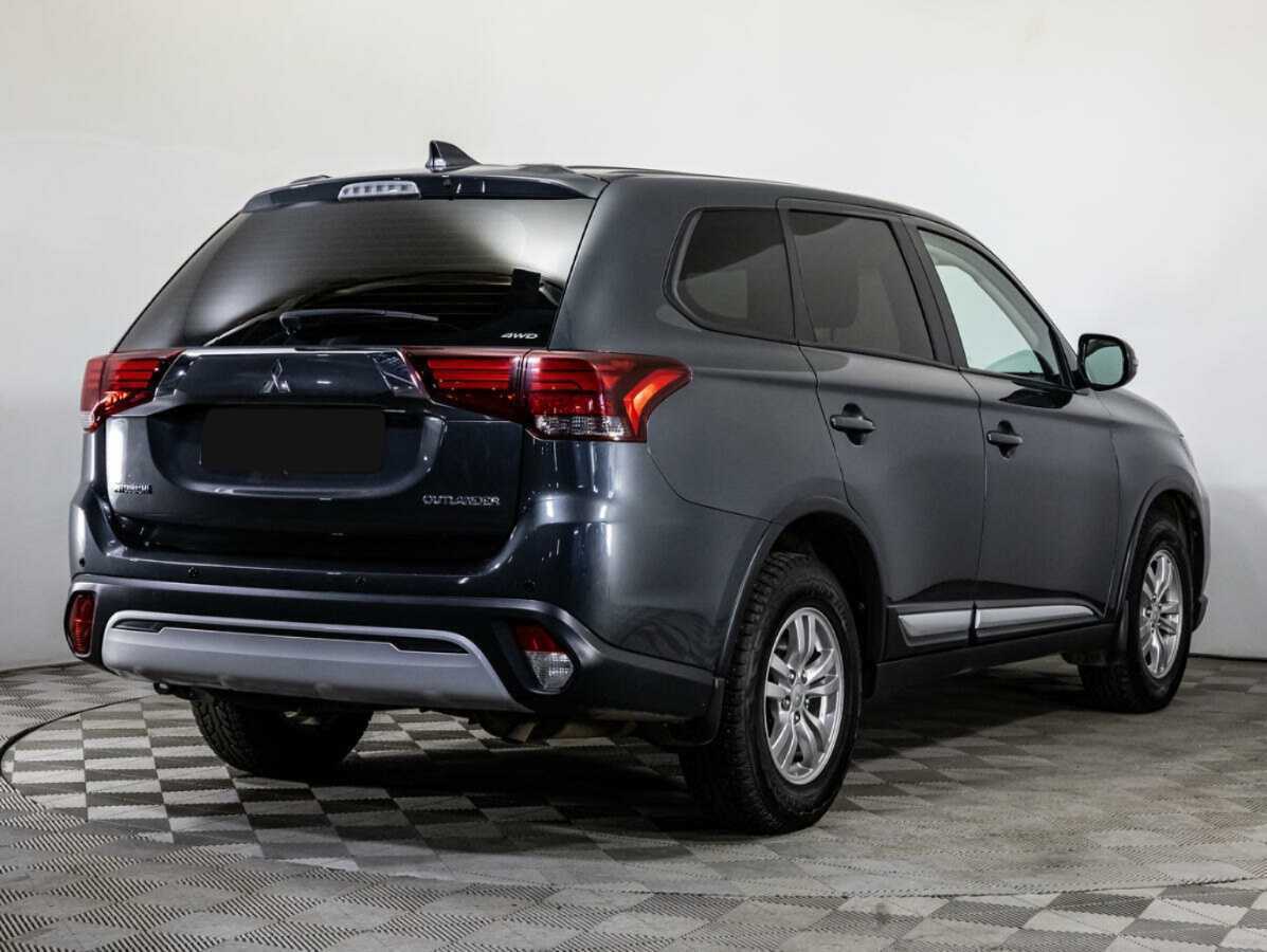 Mitsubishi Outlander 2019 года с пробегом. Фото: #3