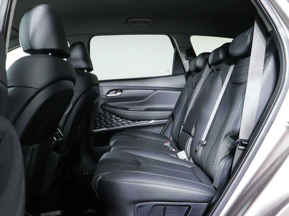 Hyundai Santa Fe 2019 года с пробегом. Фото: #13