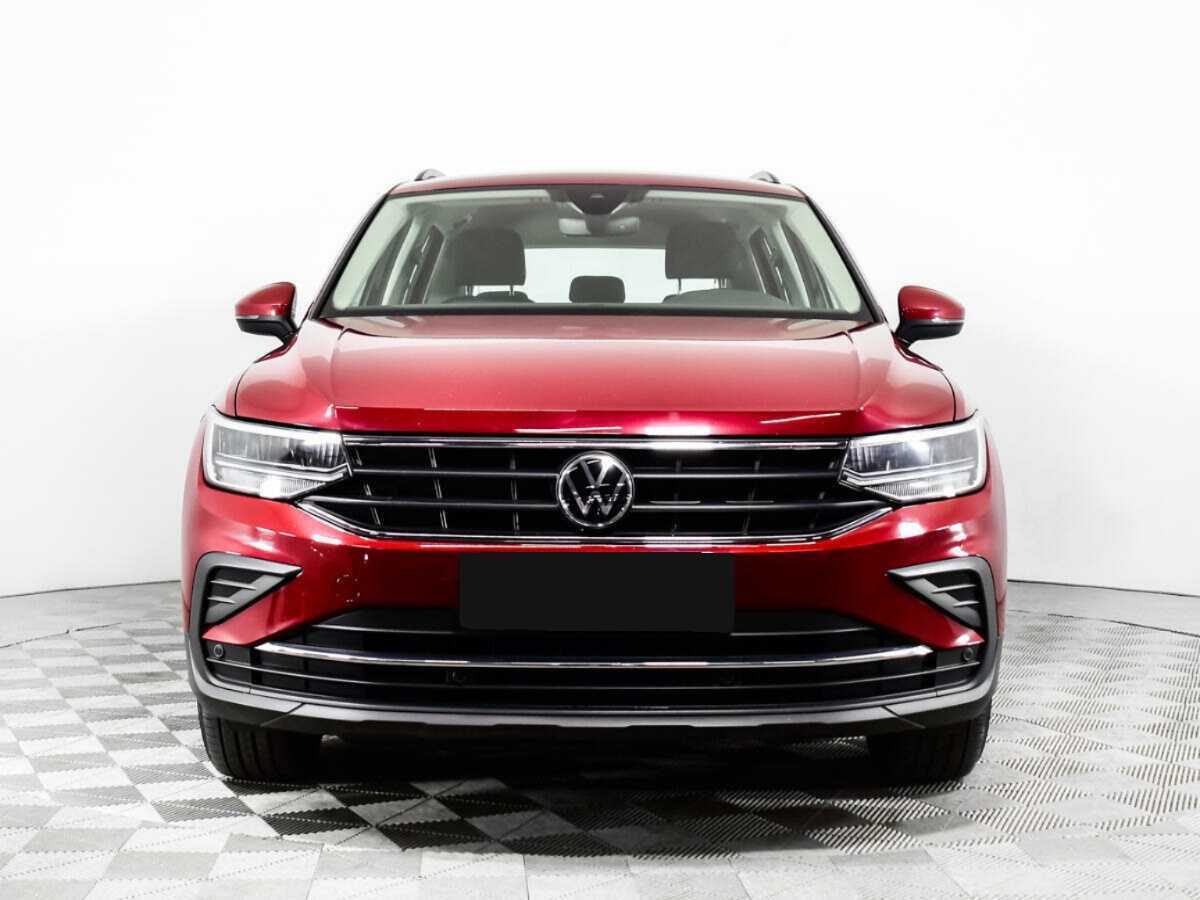 Volkswagen Tiguan 2021 года с пробегом. Фото: #1