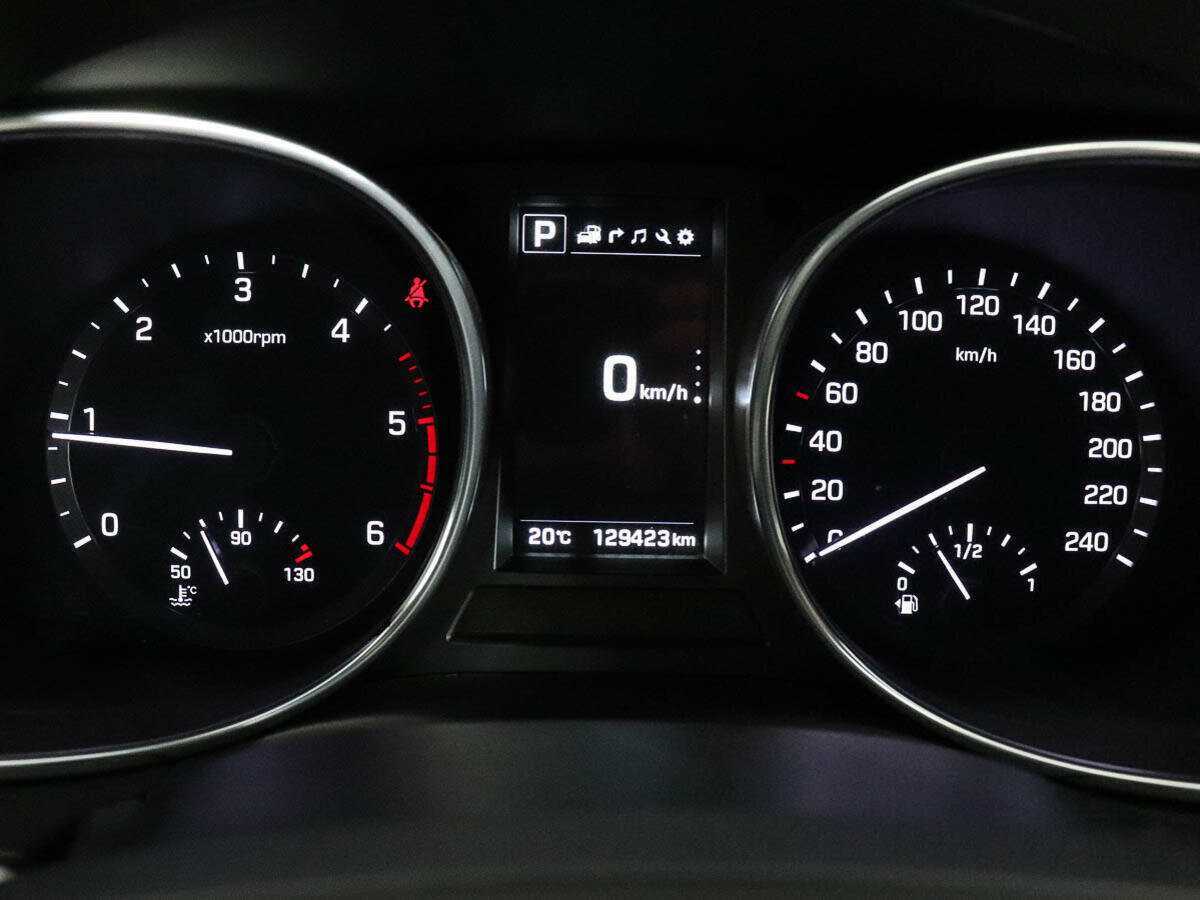 Hyundai Santa Fe 2018 года с пробегом. Фото: #12