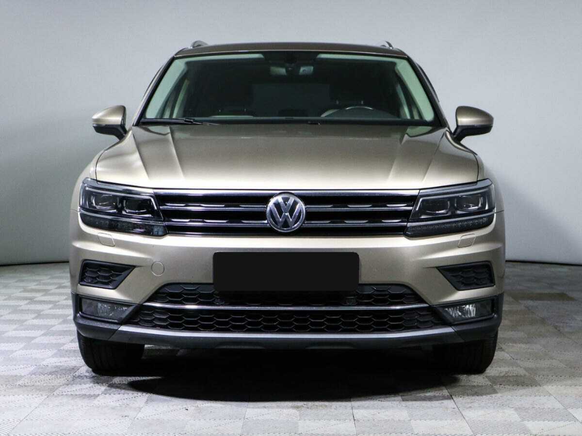 Volkswagen Tiguan 2018 года с пробегом. Фото: #1