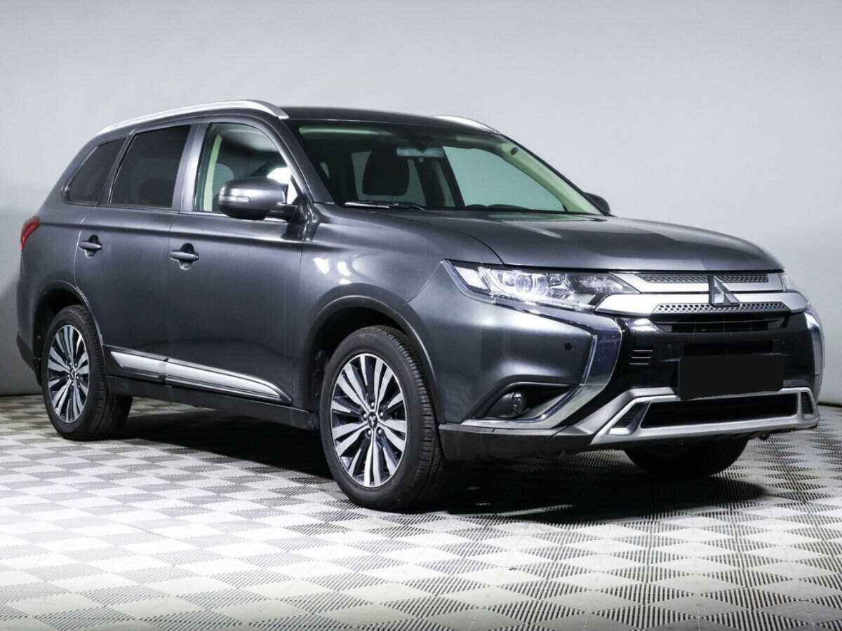 Mitsubishi Outlander 2021 года с пробегом. Фото: #2