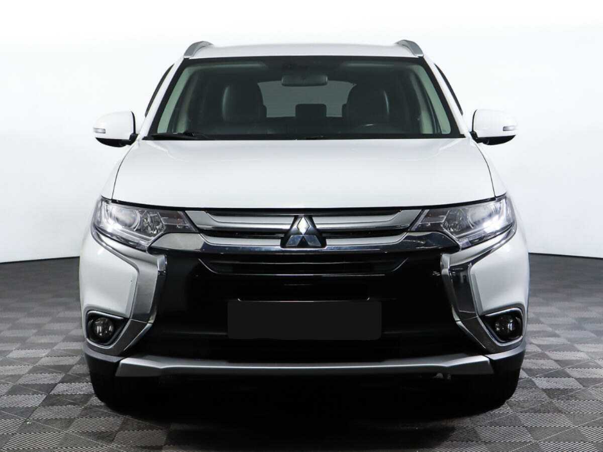 Mitsubishi Outlander 2017 года с пробегом. Фото: #1
