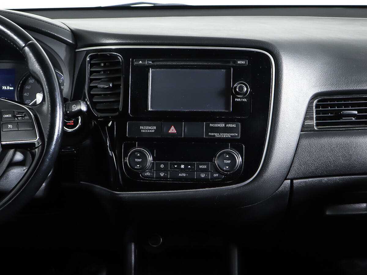 Mitsubishi Outlander 2015 года с пробегом. Фото: #11