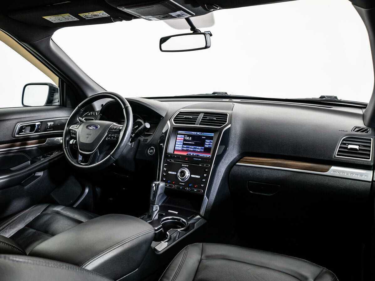 Ford Explorer 2016 года с пробегом. Фото: #8