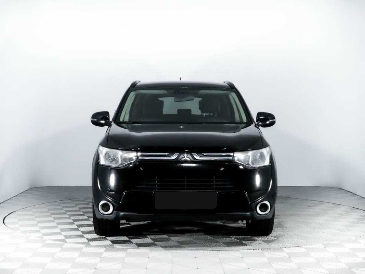Mitsubishi Outlander 2013 года с пробегом. Фото: #1