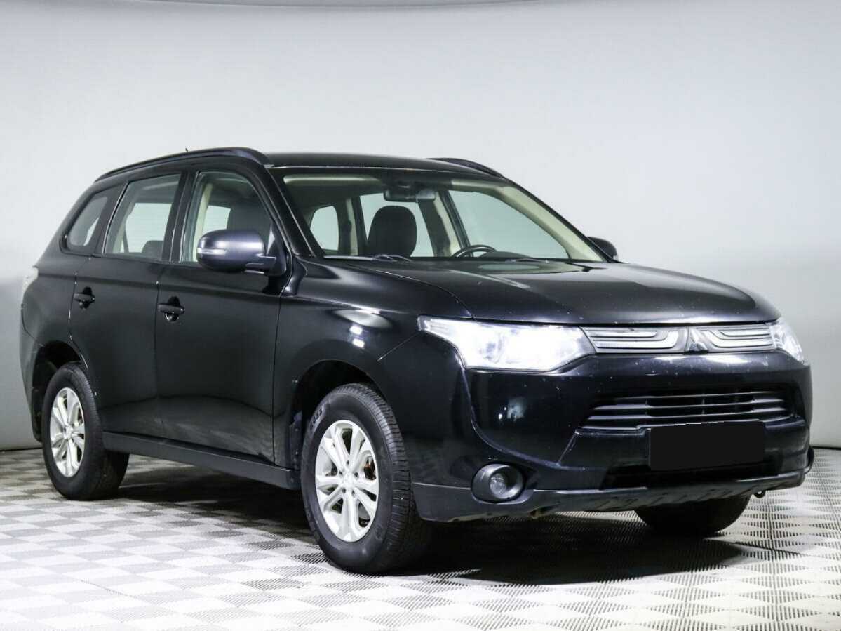 Mitsubishi Outlander 2013 года с пробегом. Фото: #2