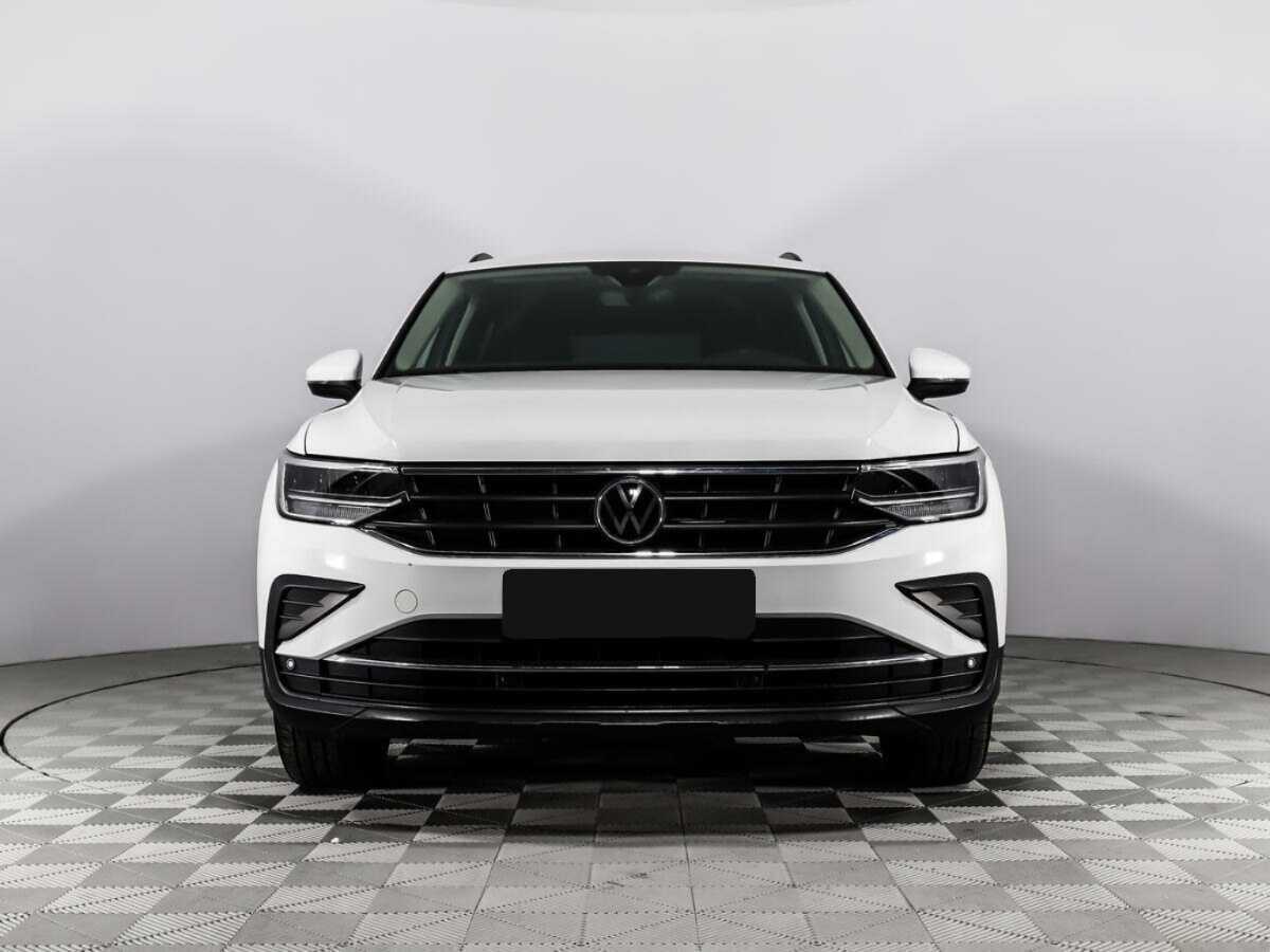 Volkswagen Tiguan 2021 года с пробегом. Фото: #1