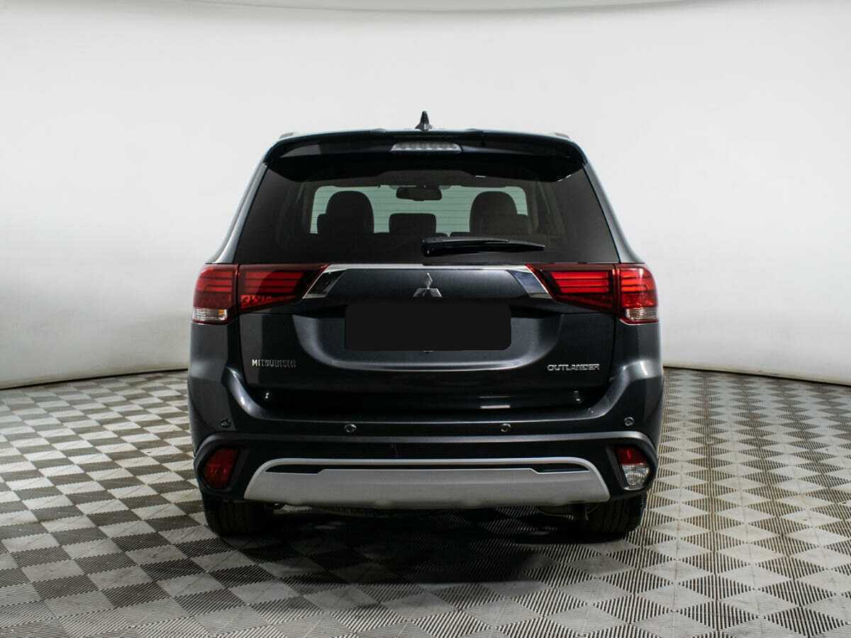 Mitsubishi Outlander 2019 года с пробегом. Фото: #2
