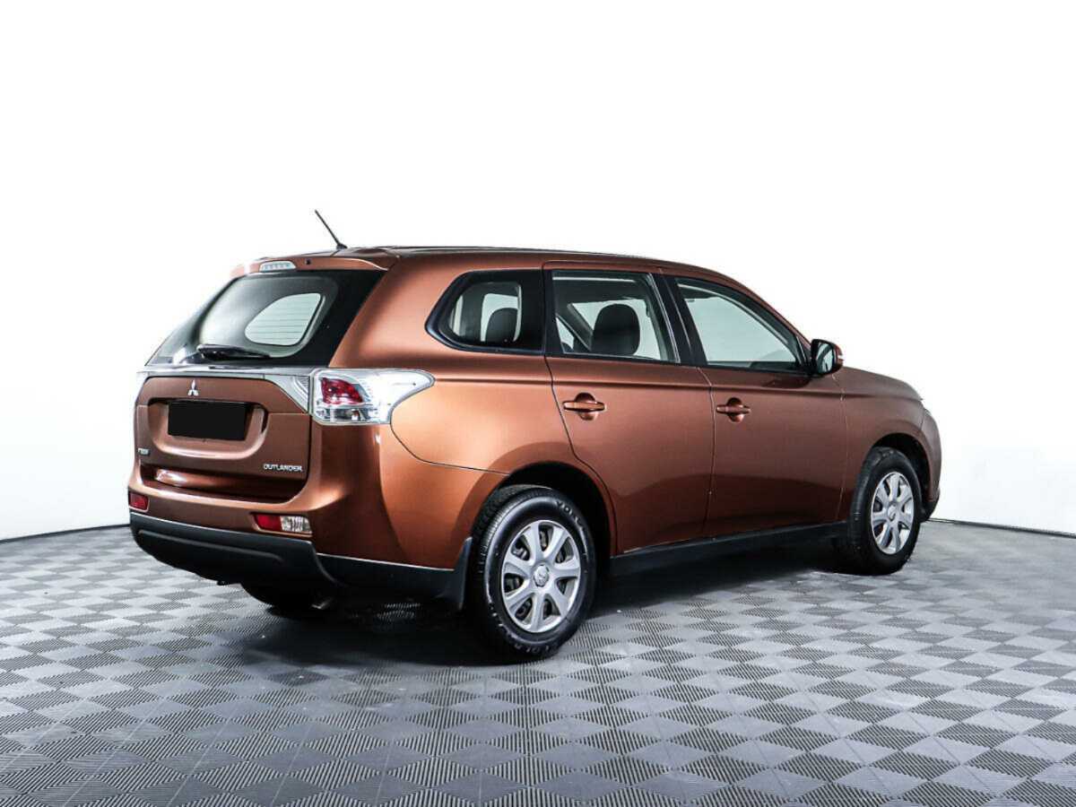 Mitsubishi Outlander 2012 года с пробегом. Фото: #4