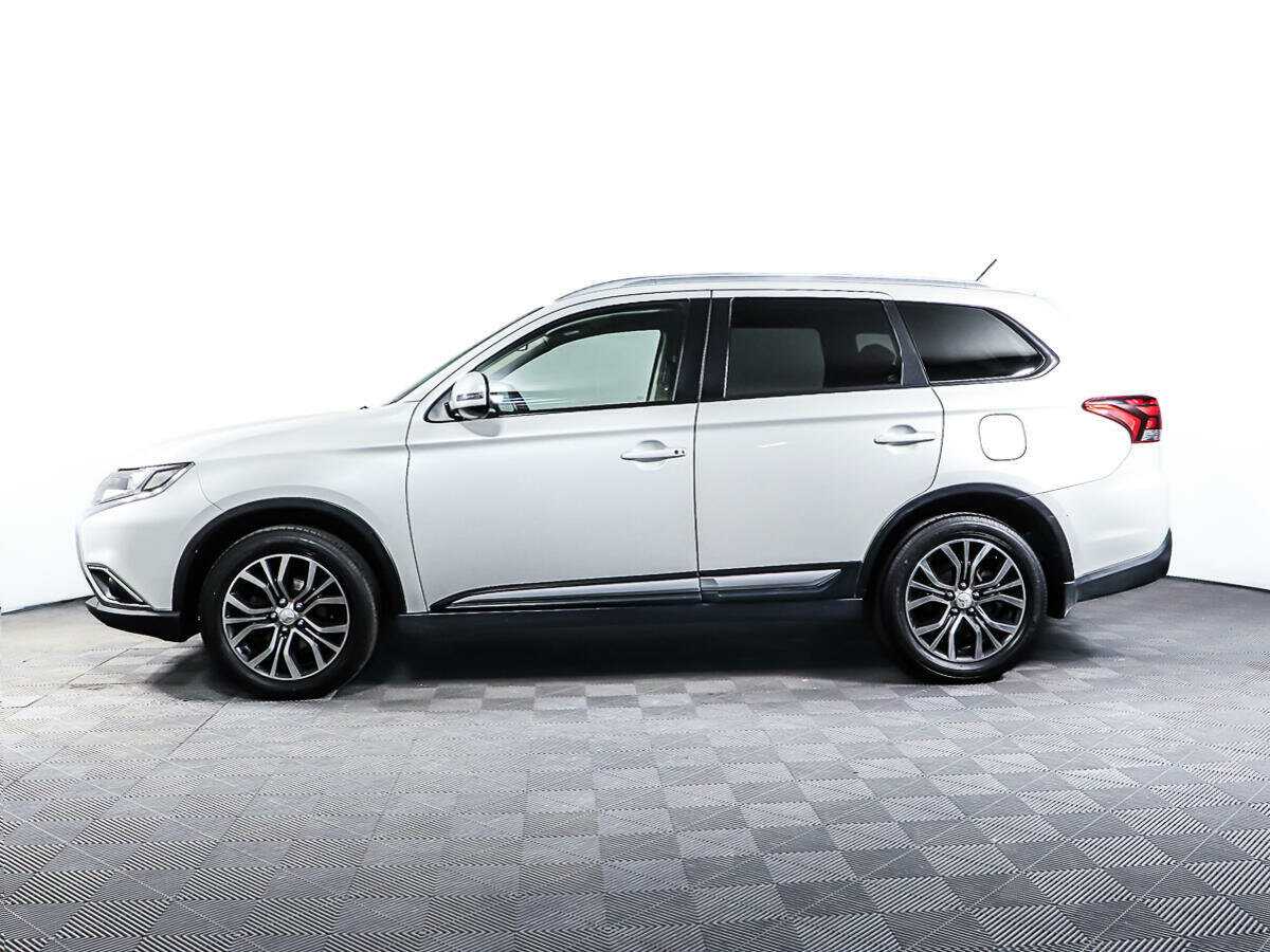 Mitsubishi Outlander 2015 года с пробегом. Фото: #7