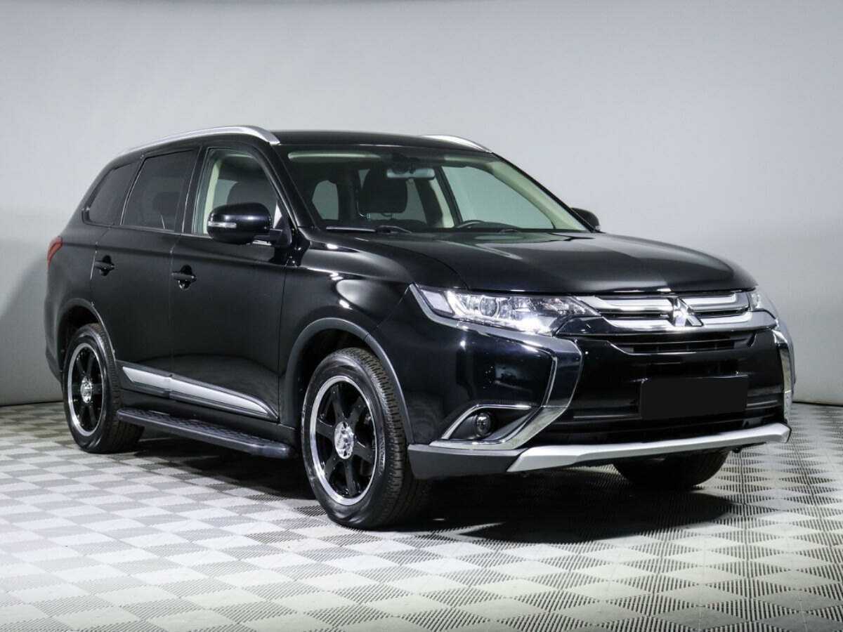 Mitsubishi Outlander 2018 года с пробегом. Фото: #2