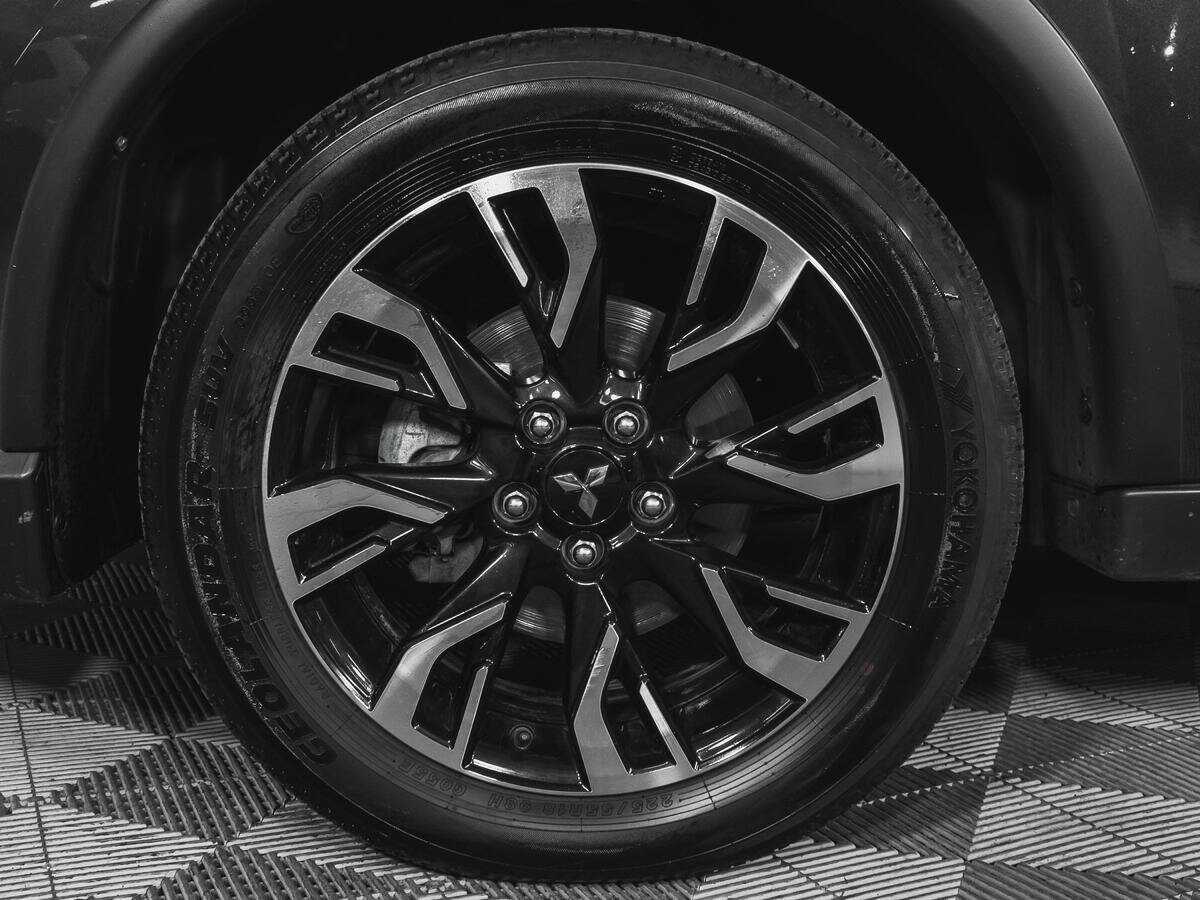 Mitsubishi Outlander 2021 года с пробегом. Фото: #15