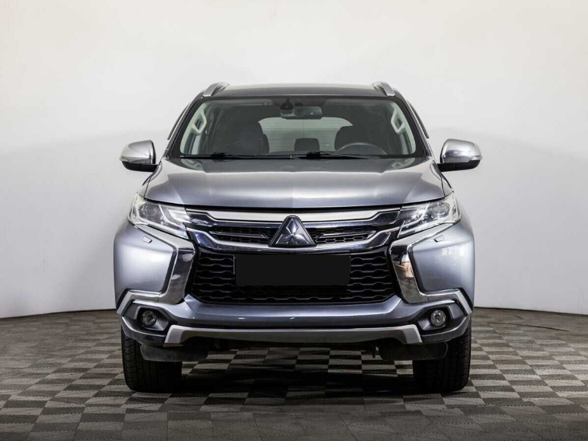 Mitsubishi Pajero Sport 2018 года с пробегом. Фото: #1