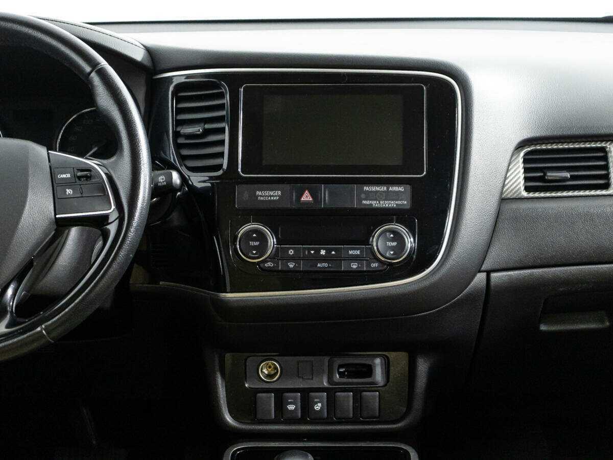 Mitsubishi Outlander 2018 года с пробегом. Фото: #13