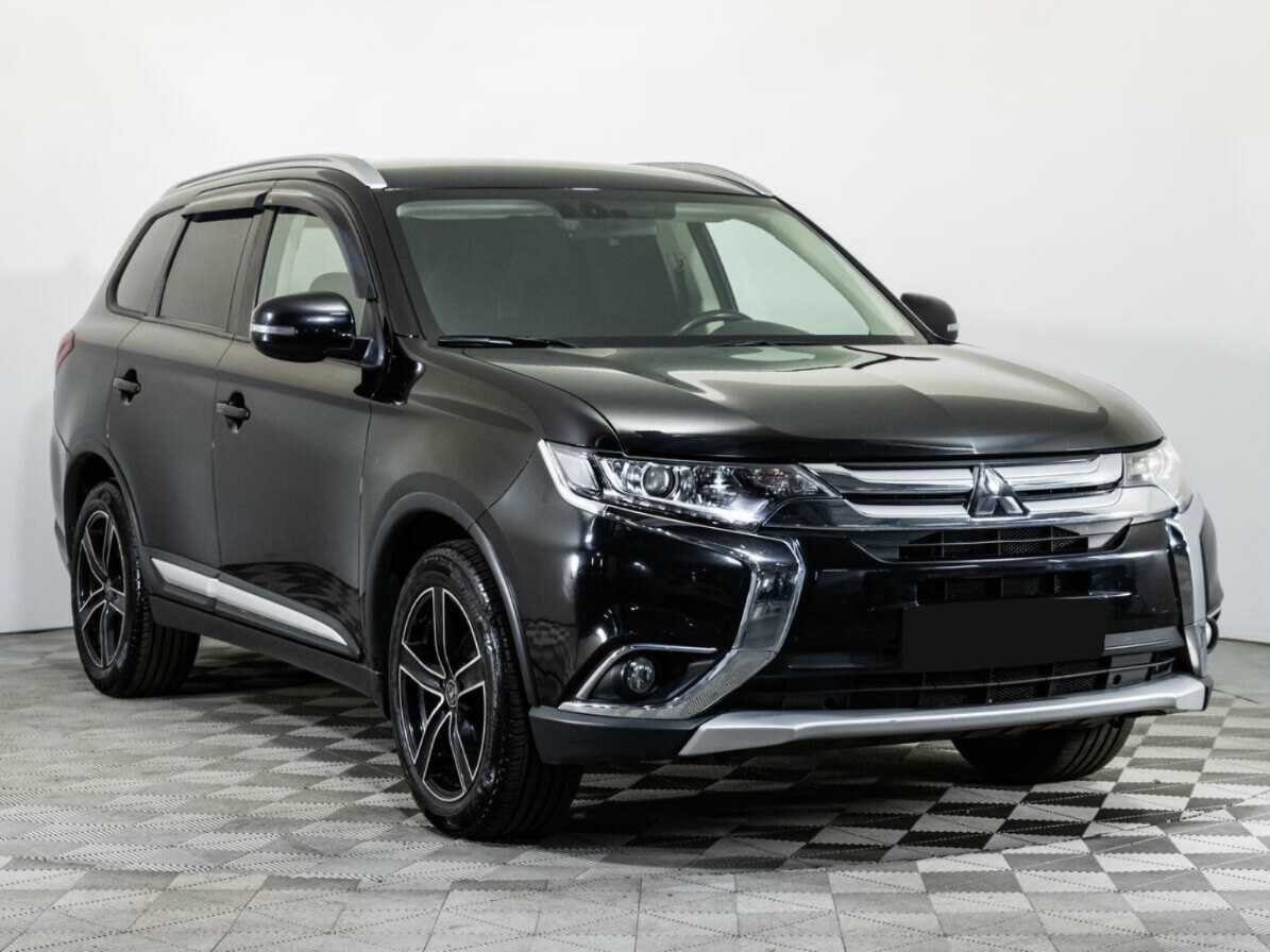 Mitsubishi Outlander 2018 года с пробегом. Фото: #2