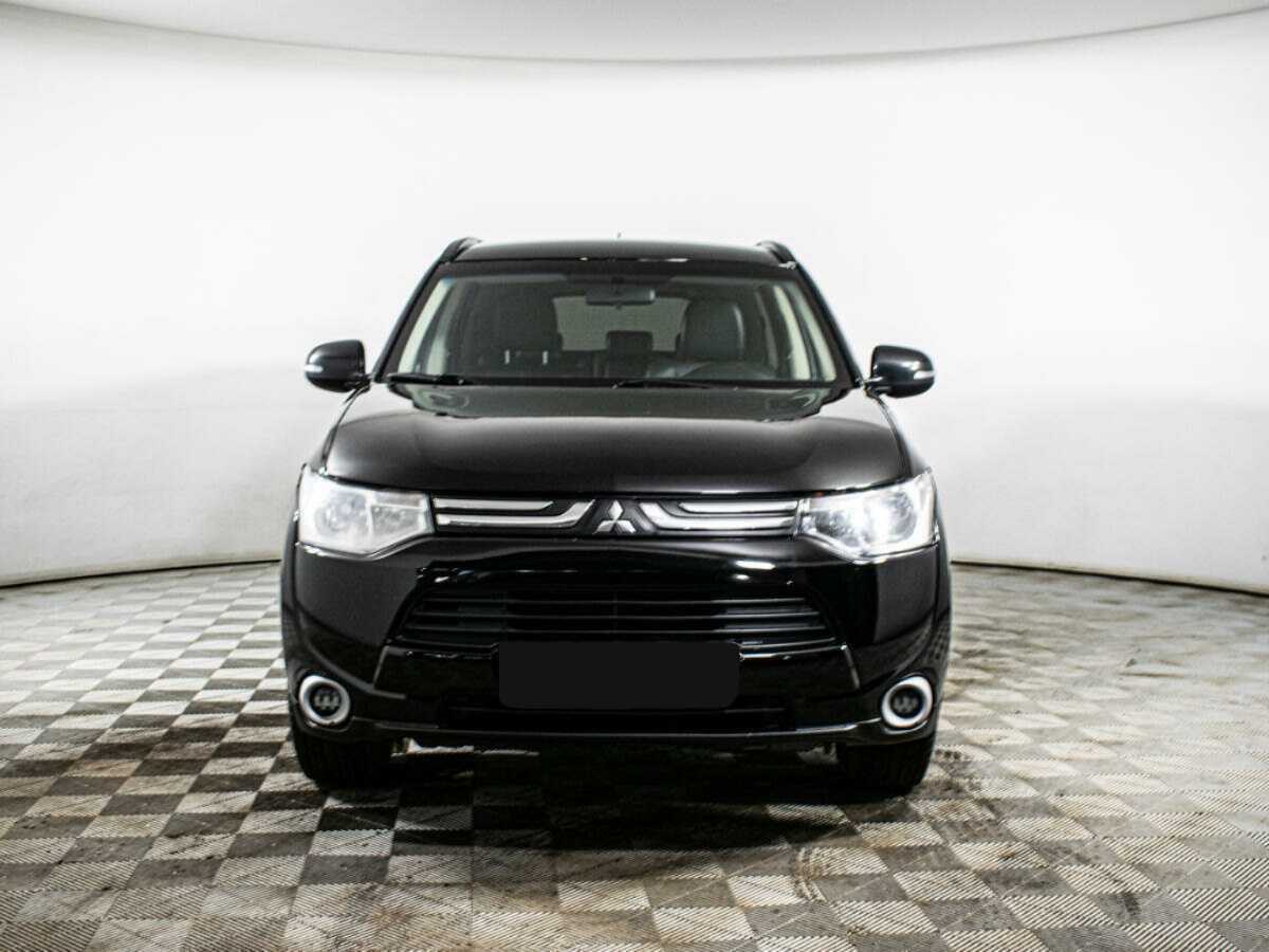 Mitsubishi Outlander 2013 года с пробегом. Фото: #1