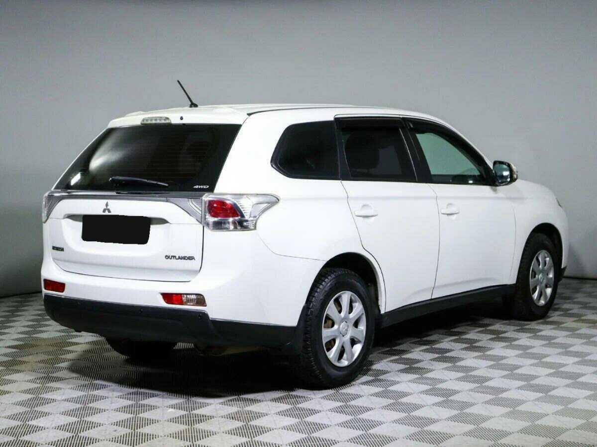 Mitsubishi Outlander 2012 года с пробегом. Фото: #3
