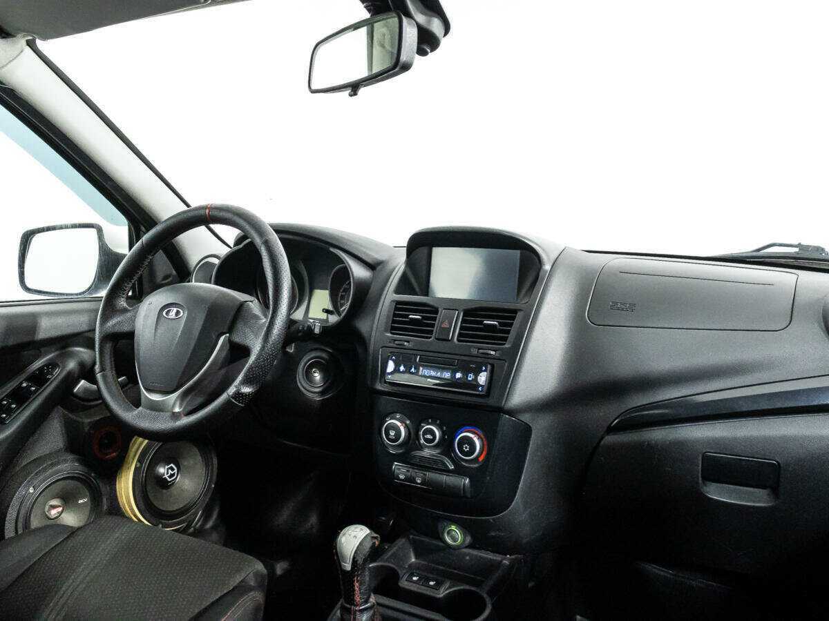 Б/У Лада (ВАЗ) Калина 2015 года. Фото: #8