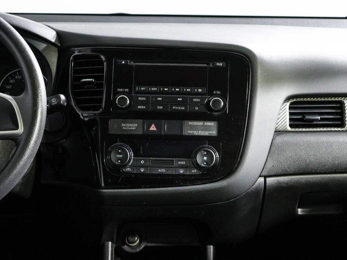 Mitsubishi Outlander 2013 года с пробегом. Фото: #12