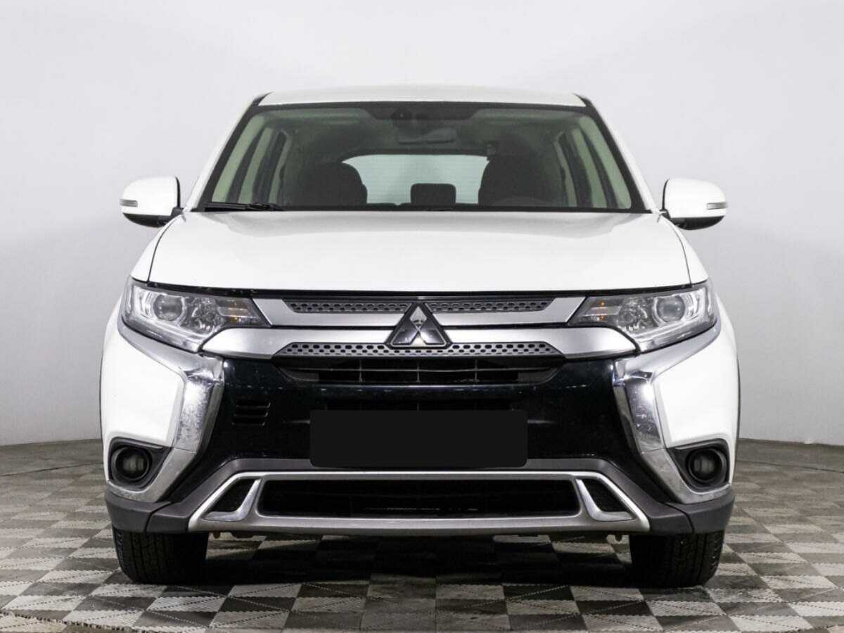 Mitsubishi Outlander 2020 года с пробегом. Фото: #1